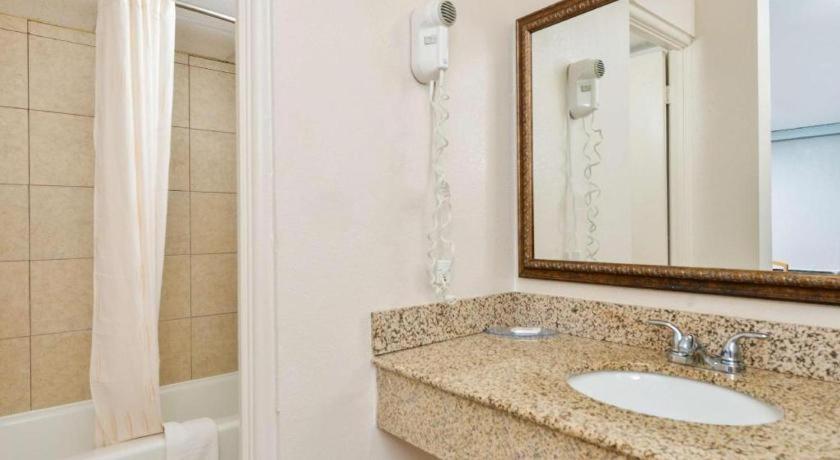 Americas Best Value Inn Elizabethtown Dış mekan fotoğraf